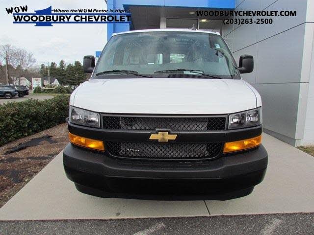 2025 Chevrolet Express Cargo 2500 RWD
