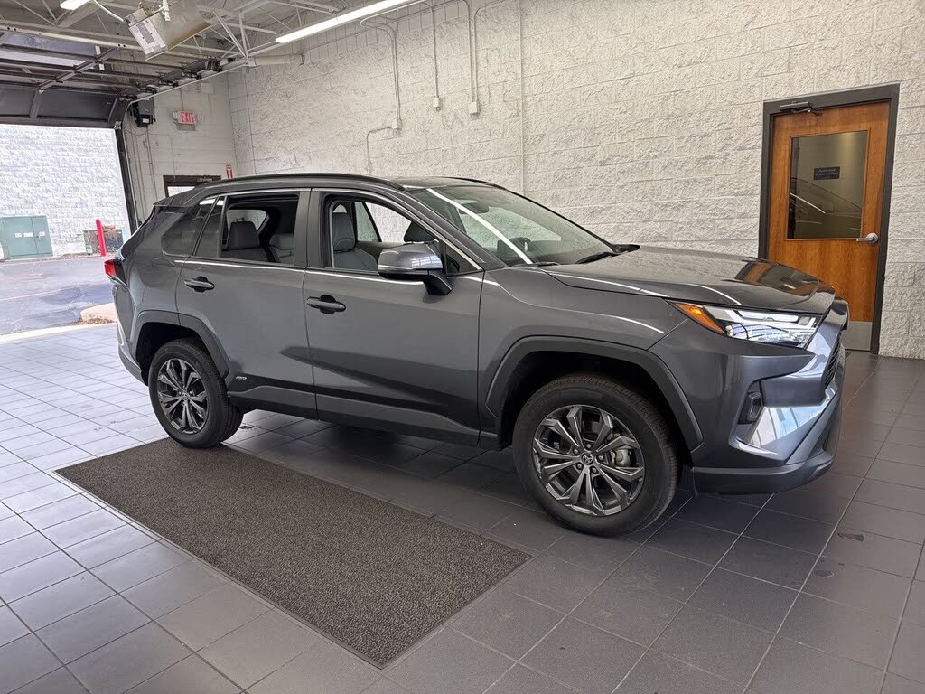 2023 Toyota RAV4 Hybrid XLE Premium AWD