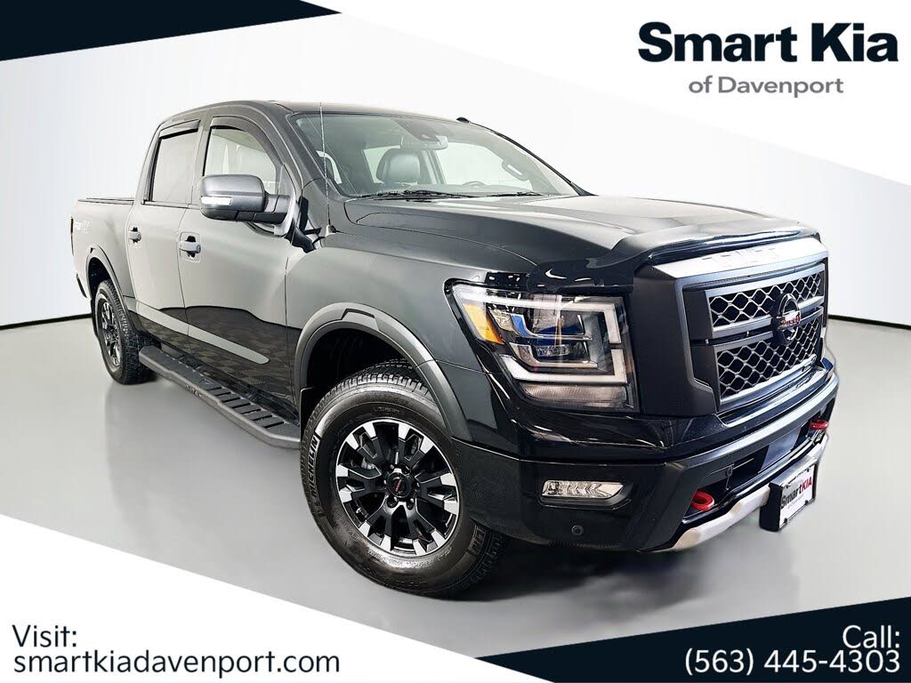 2021 Nissan Titan PRO-4X Crew Cab 4WD