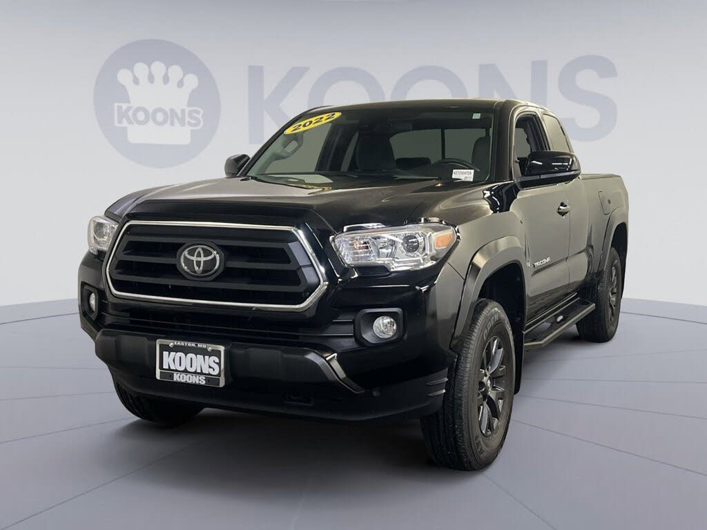 2022 Toyota Tacoma SR5 I4 Access Cab 4WD