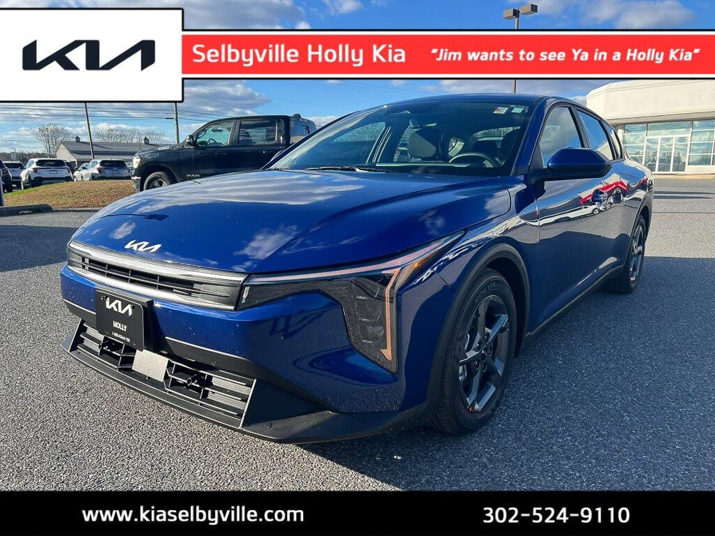 2025 Kia K4 LXS FWD