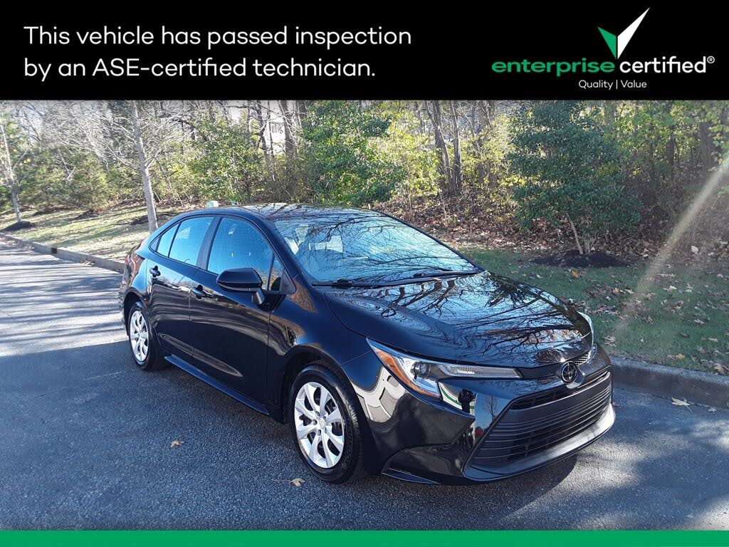 2025 Toyota Corolla LE FWD