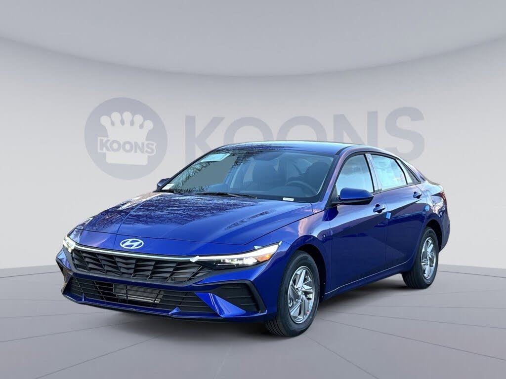 2026 Hyundai Elantra SE FWD