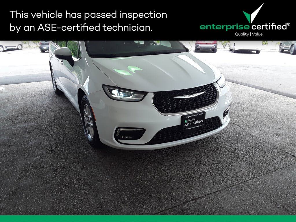 2023 Chrysler Pacifica Touring L FWD