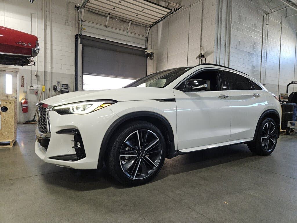 2023 INFINITI QX55 Essential AWD
