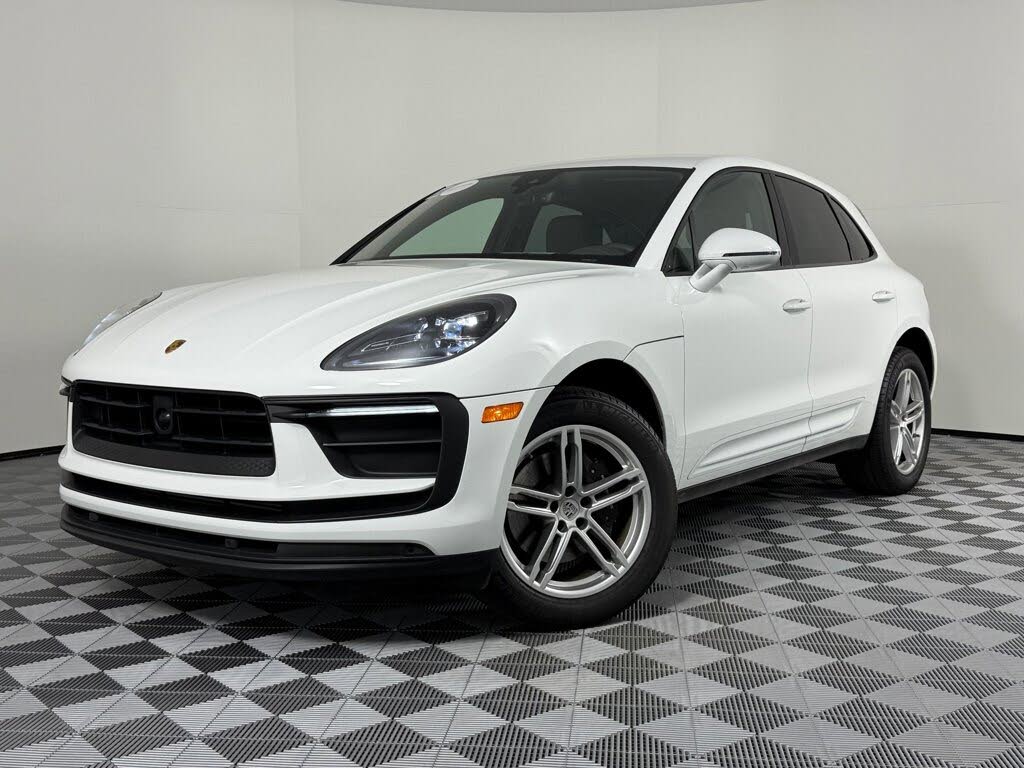 2025 Porsche Macan AWD
