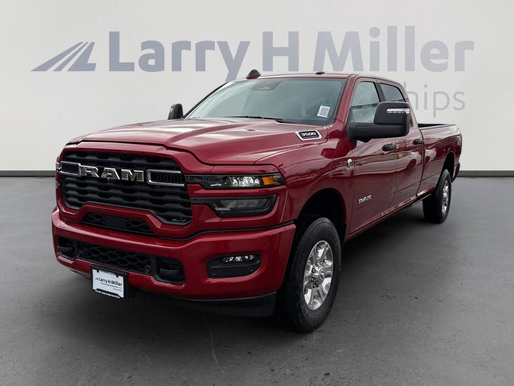 2026 RAM 3500 Big Horn Crew Cab LB 4WD