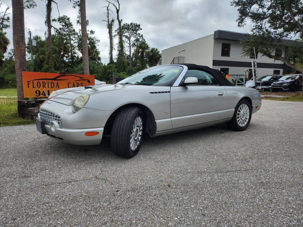 2004 Ford Thunderbird Deluxe RWD