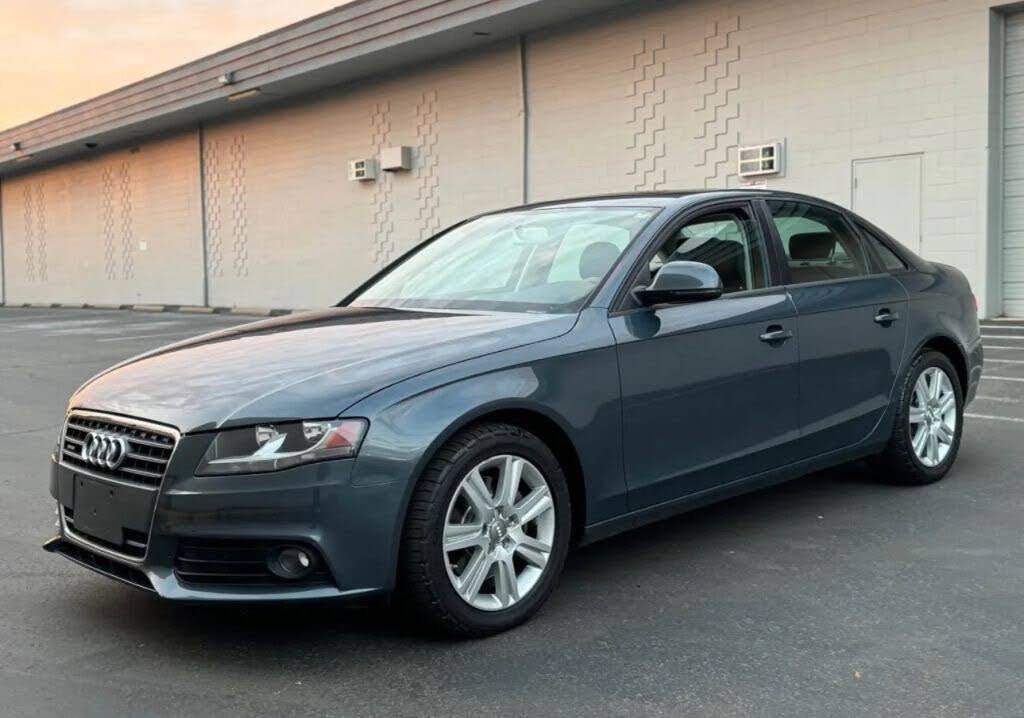 2009 Audi A4 2.0T quattro Premium Sedan AWD
