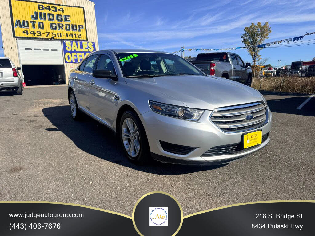 2016 Ford Taurus SE