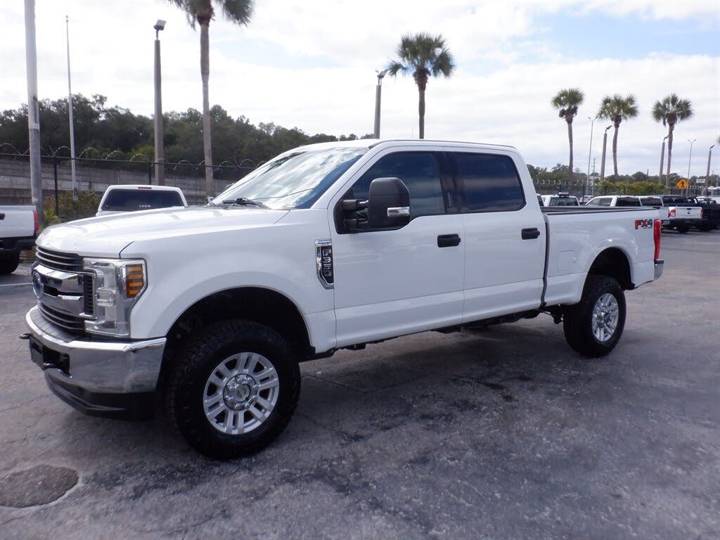 2019 Ford F-350 Super Duty XLT Crew Cab 4WD