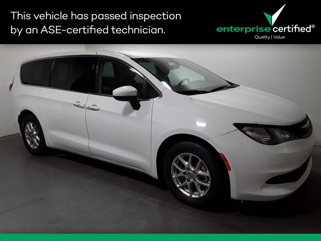 2022 Chrysler Voyager LX FWD