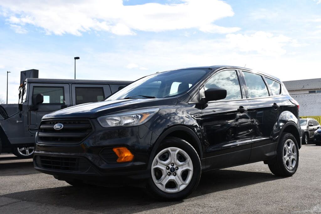2019 Ford Escape S FWD