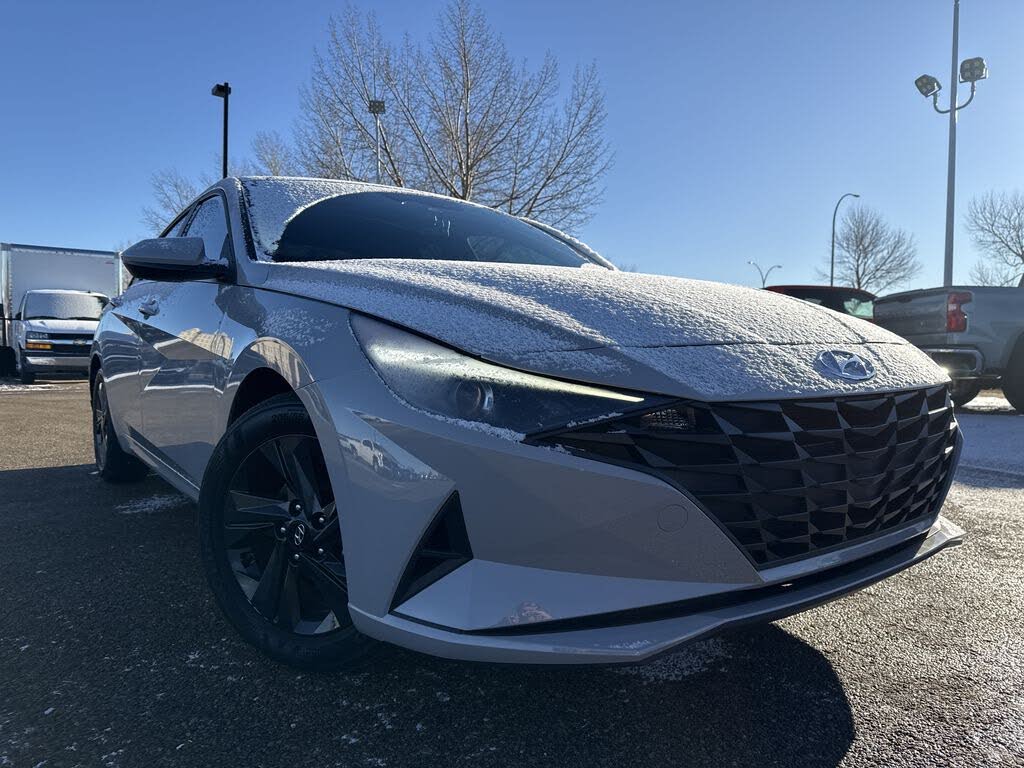 2023 Hyundai Elantra Preferred FWD