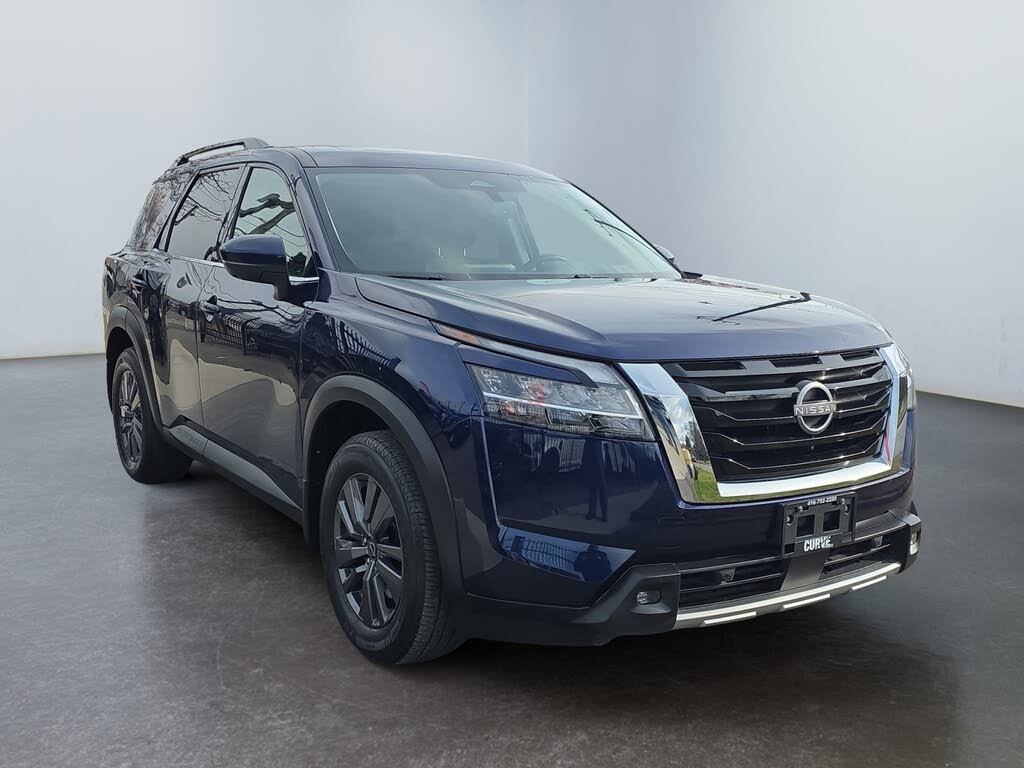 2022 Nissan Pathfinder SV 4WD