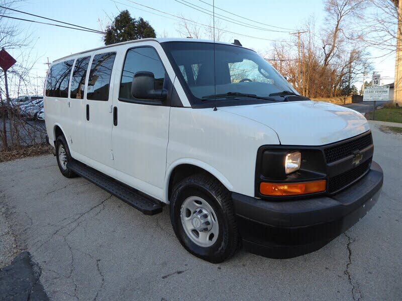 2017 Chevrolet Express 2500 LS RWD