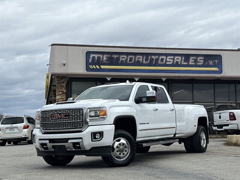 2019 GMC Sierra 3500HD Denali Crew Cab LB DRW 4WD