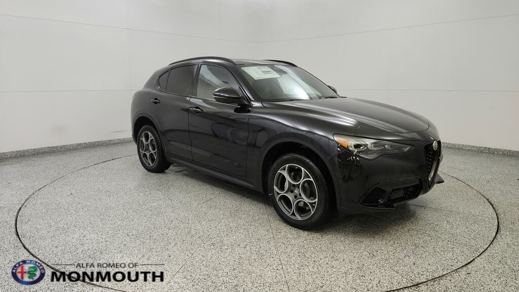 2025 Alfa Romeo Stelvio AWD