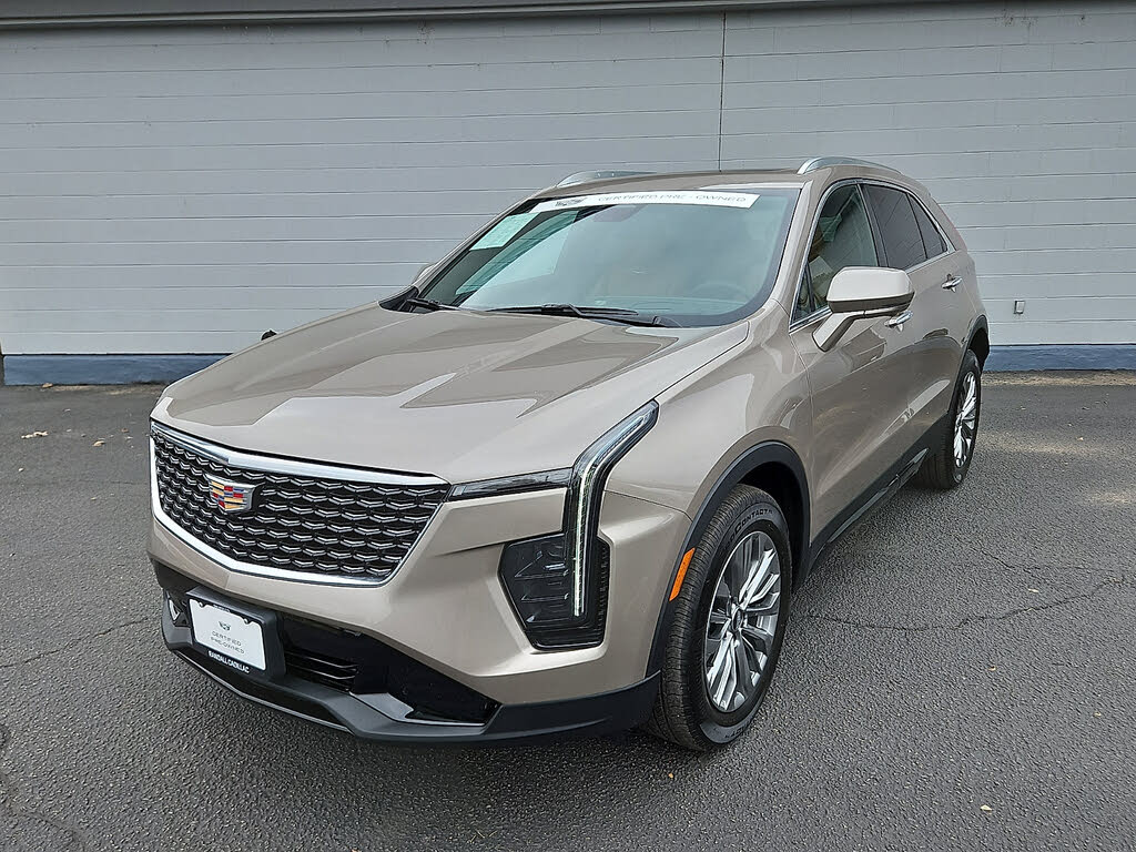 2025 Cadillac XT4 Premium Luxury FWD