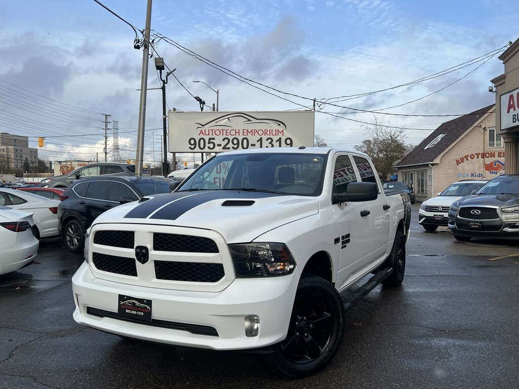 RAM 1500 Classic Express Crew Cab 4WD 2019
