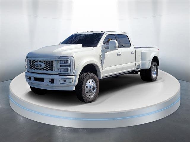 2023 Ford F-450 Super Duty Lariat Crew Cab LB DRW 4WD