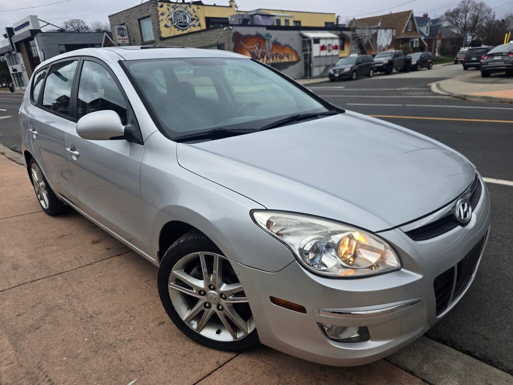2010 Hyundai Elantra Touring GLS Sport FWD