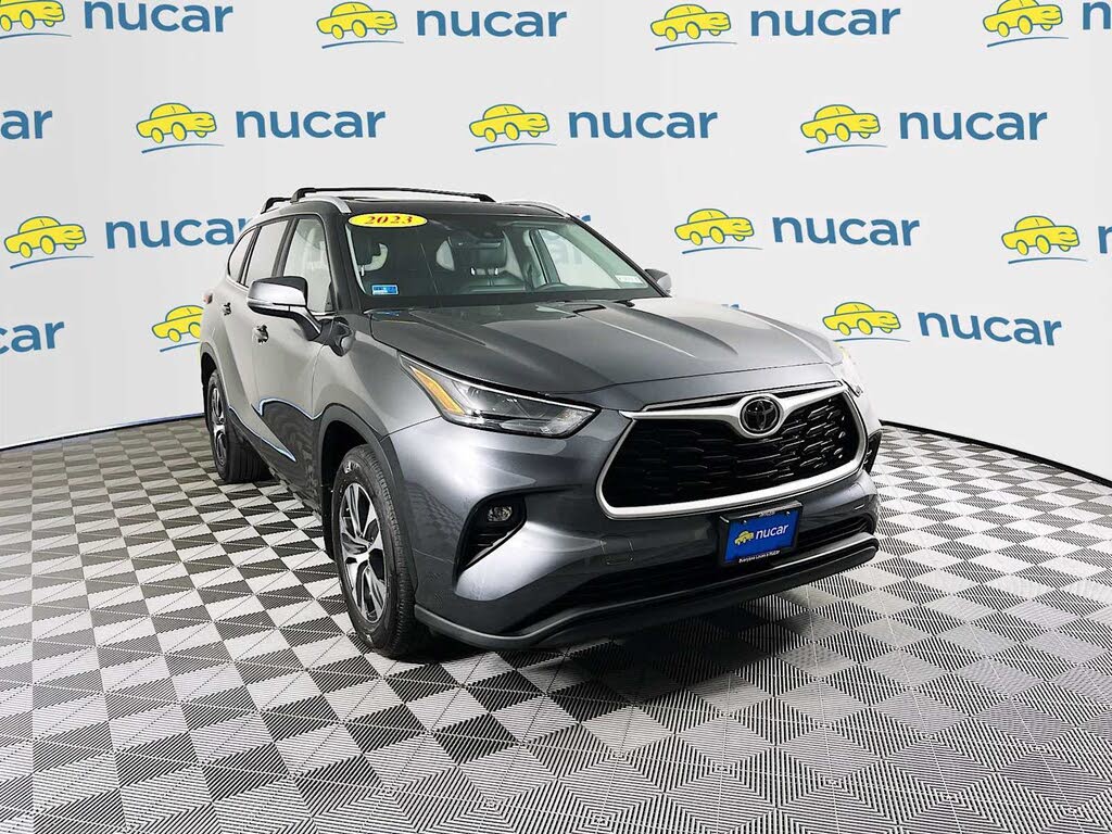 2023 Toyota Highlander XLE AWD