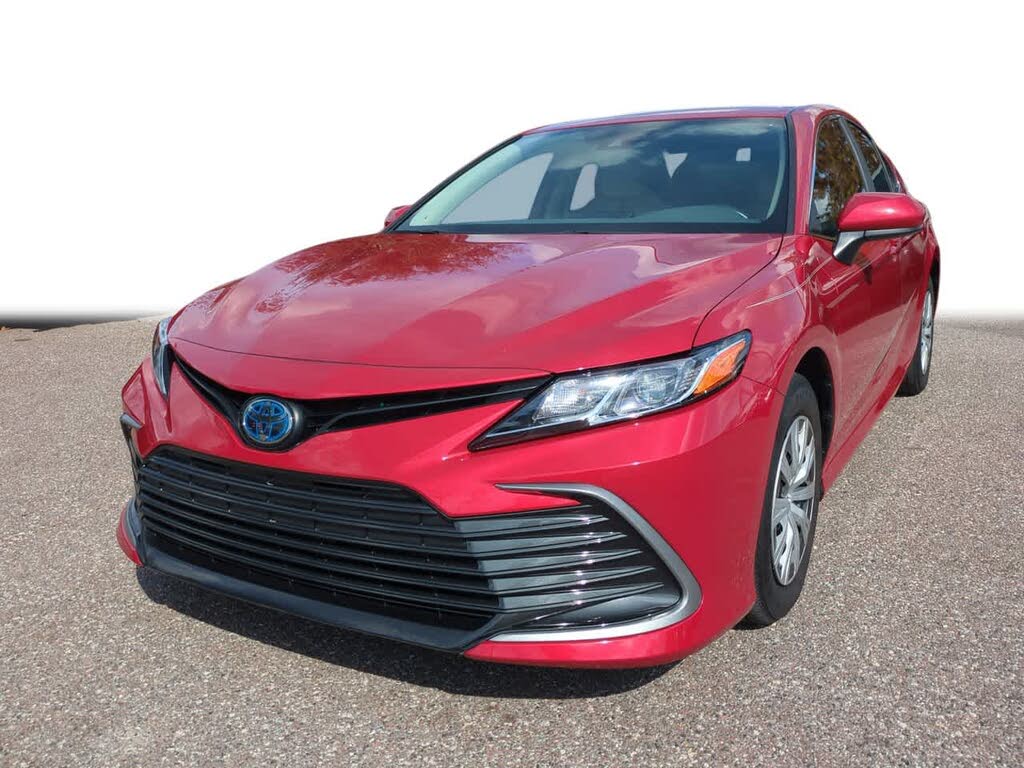 2024 Toyota Camry Hybrid LE FWD