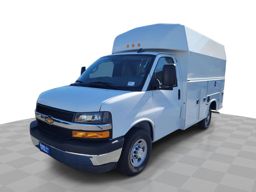 2025 Chevrolet Express Chassis 3500 Cutaway 139