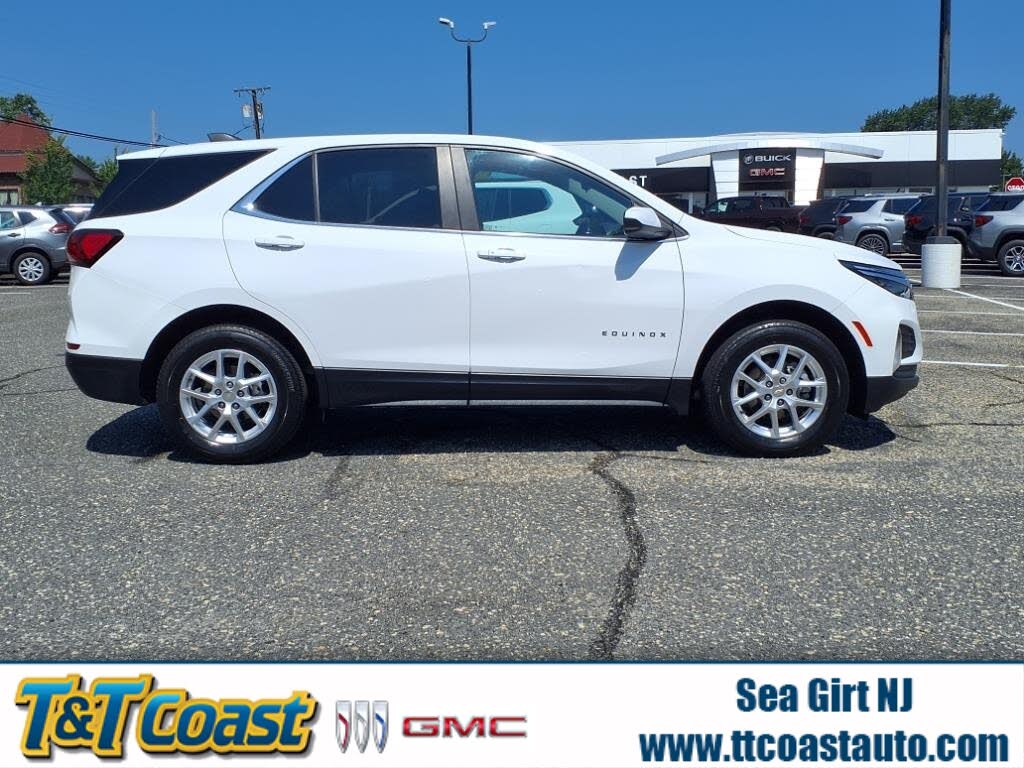 2022 Chevrolet Equinox LT AWD with 1LT