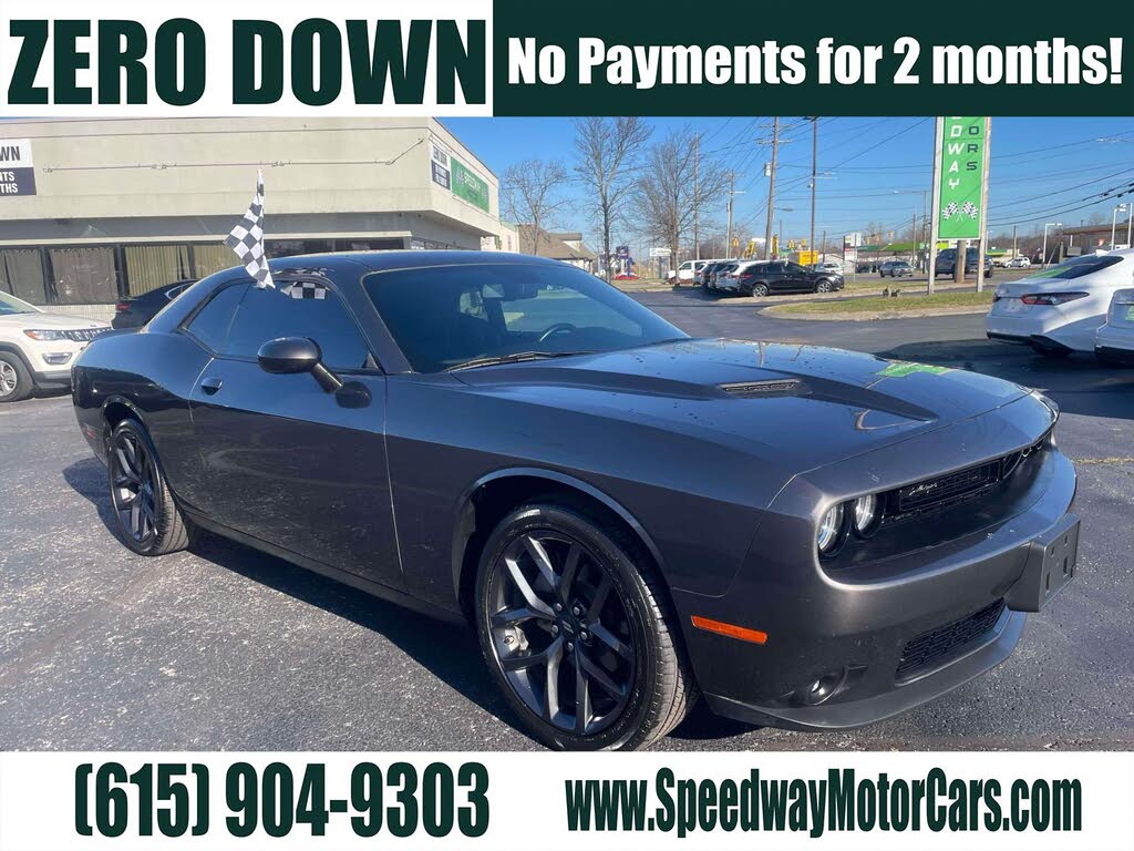 2022 Dodge Challenger SXT RWD