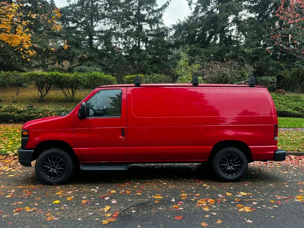 2013 Ford E-Series E-150 Cargo Van