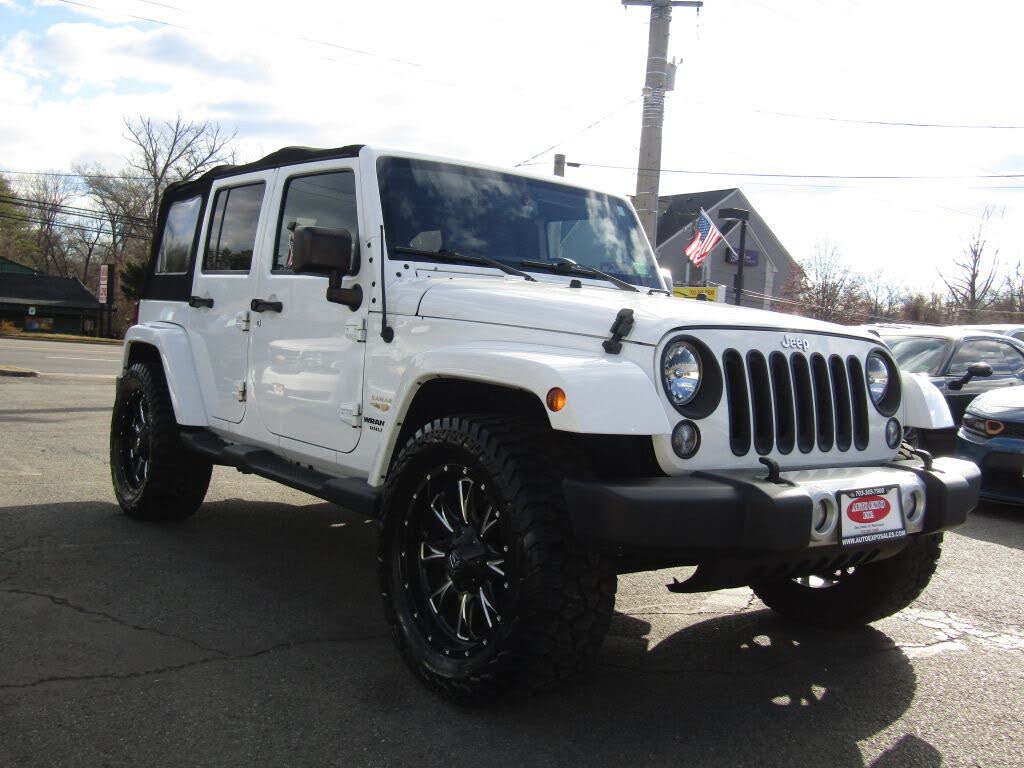 2015 Jeep Wrangler Unlimited Sahara 4WD