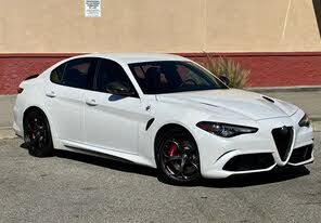 Alfa Romeo Giulia Quadrifoglio RWD