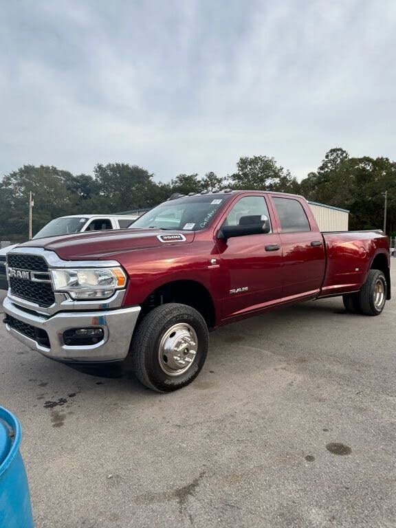 2021 RAM 3500 Tradesman Crew Cab LB DRW 4WD