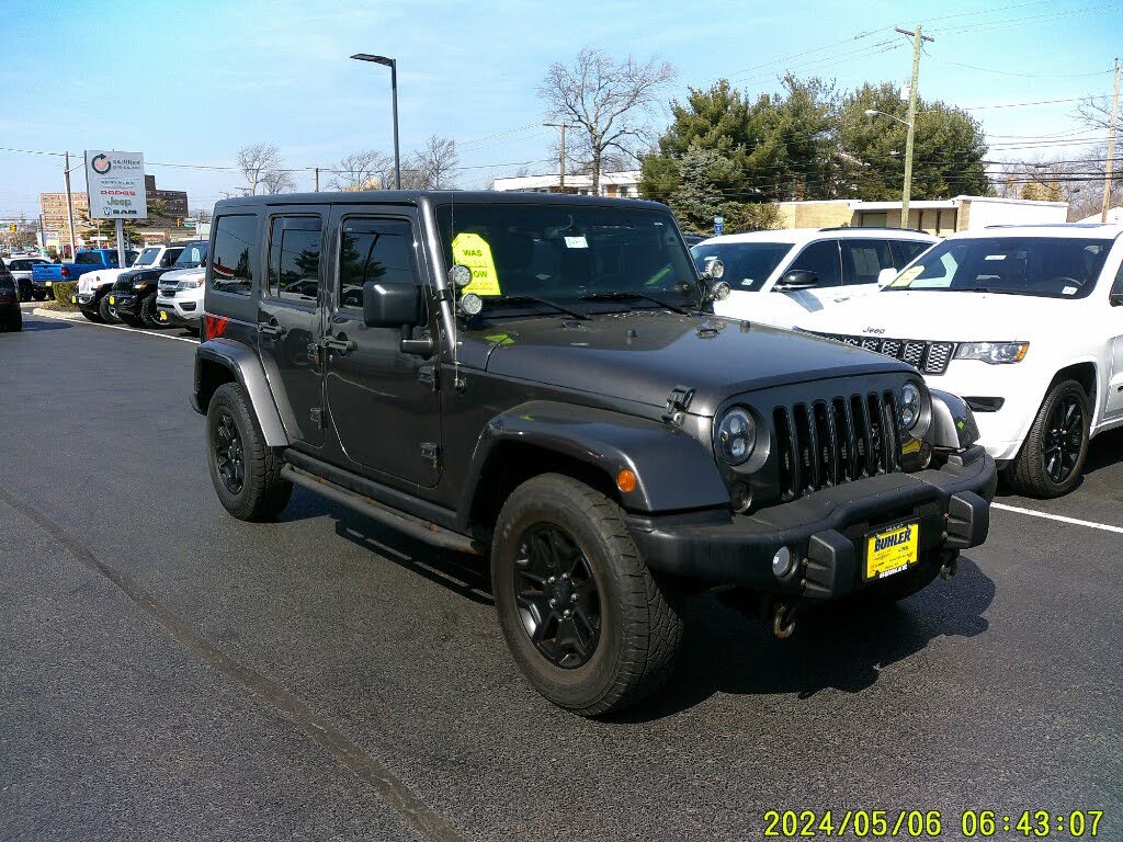 2016 Jeep Wrangler Unlimited Sahara 4WD