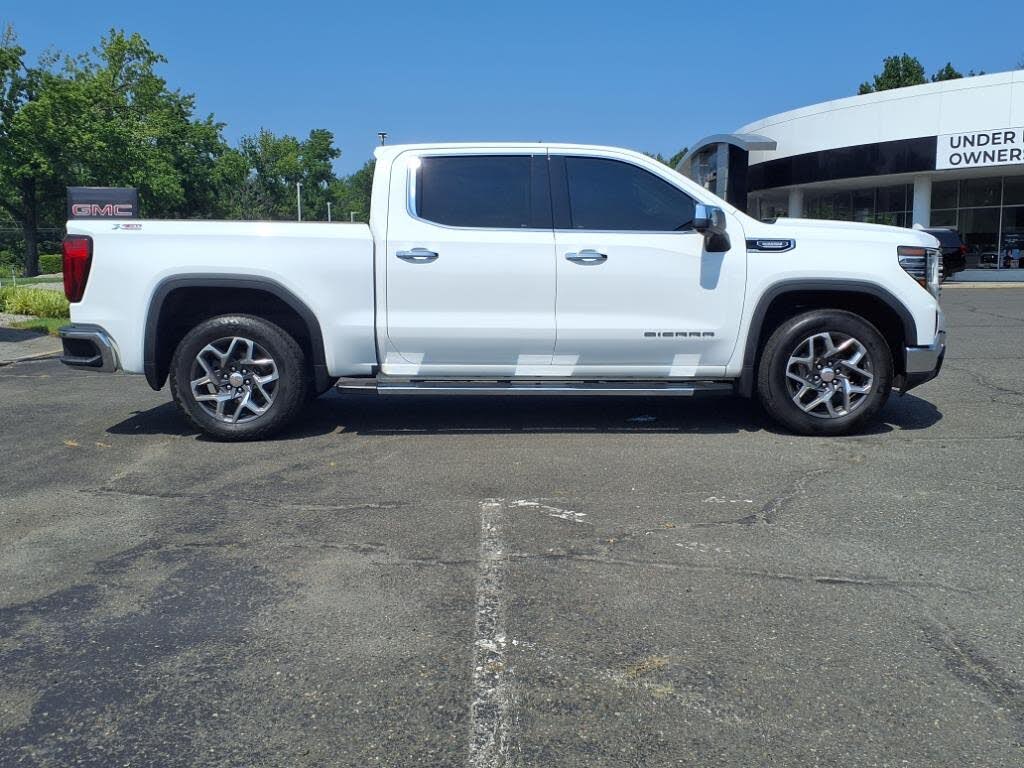 2023 GMC Sierra 1500 SLT Crew Cab 4WD