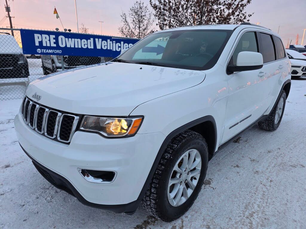 2021 Jeep Grand Cherokee Laredo 4WD