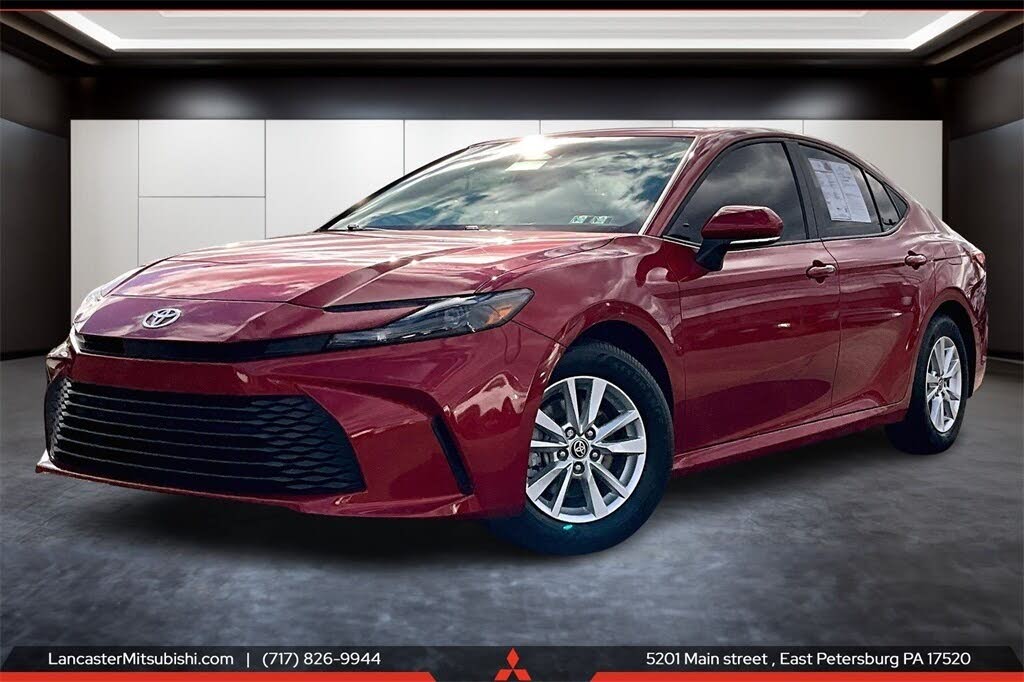 2025 Toyota Camry LE FWD
