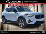 Volvo XC40 B5 Plus Dark Theme AWD