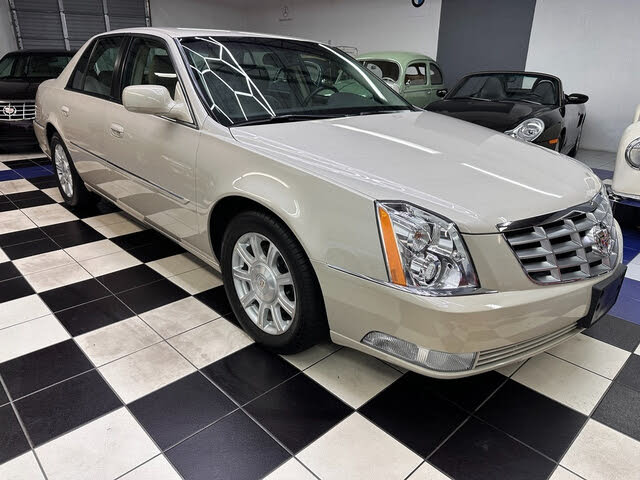 2011 Cadillac DTS FWD