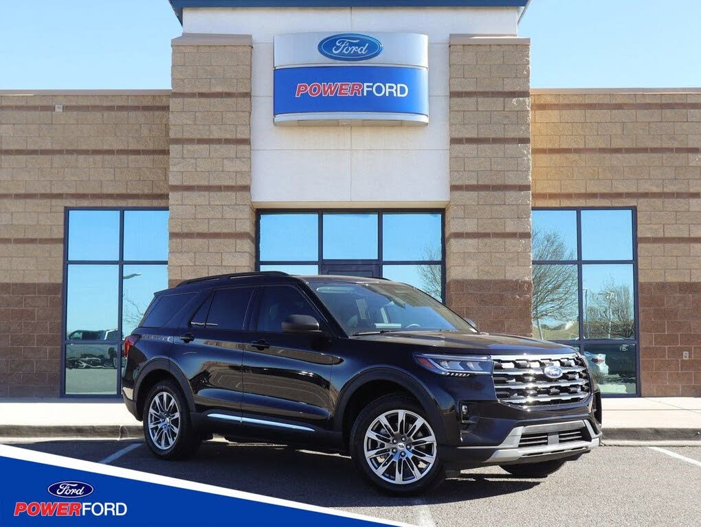 2025 Ford Explorer Active AWD