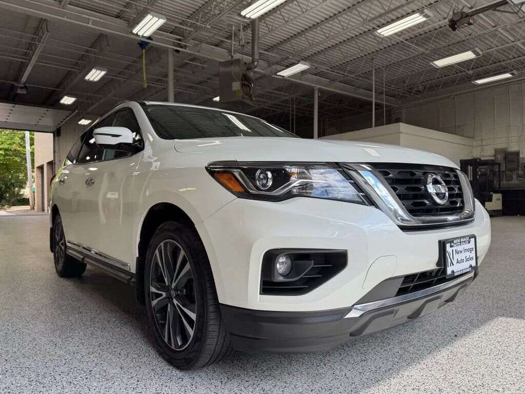 2017 Nissan Pathfinder Platinum 4WD