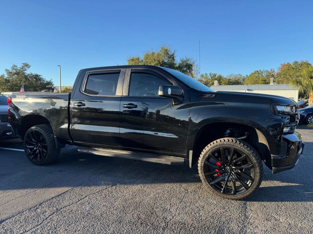 2022 Chevrolet Silverado 1500 LT Trail Boss Crew Cab 4WD
