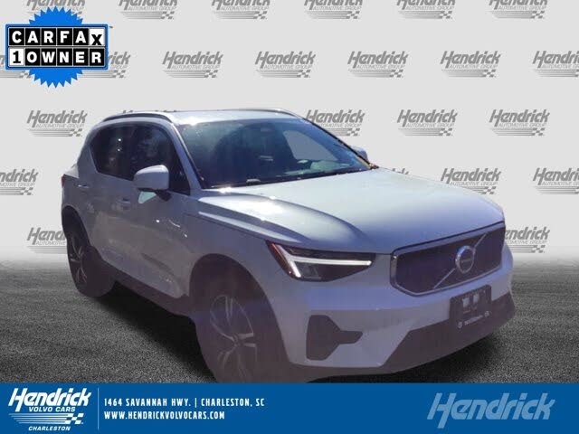 2023 Volvo XC40 B5 Core AWD