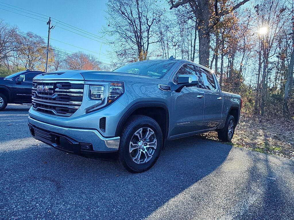 2024 GMC Sierra 1500 SLT Crew Cab 4WD