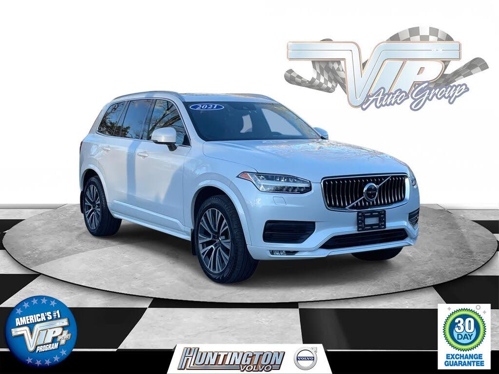 2021 Volvo XC90 T5 Momentum AWD