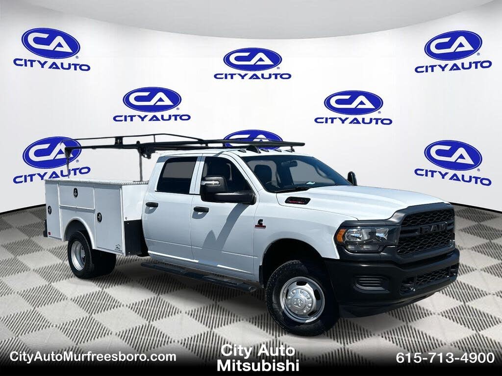 2023 RAM 3500 Tradesman Crew Cab LB DRW 4WD