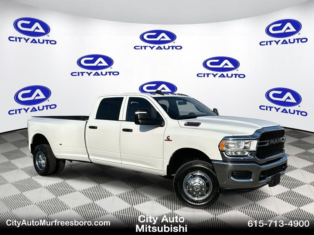 2024 RAM 3500 Tradesman Crew Cab LB DRW 4WD