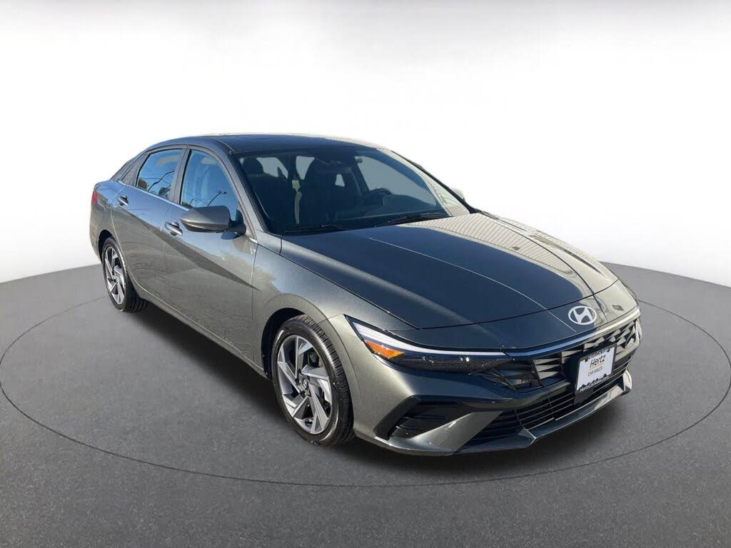 2025 Hyundai Elantra SEL Convenience FWD